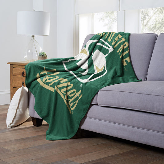 Sacramento State OFFICIAL NCAA "Alumni" Silk Touch Throw Blanket; 50" x 60"